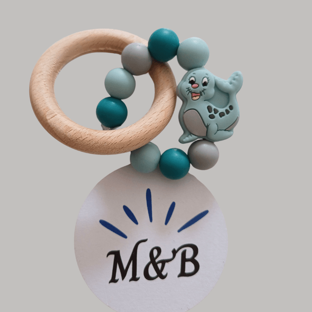🔸 Anneau de dentition bois & silicone – Phoque brume bleue 🦭